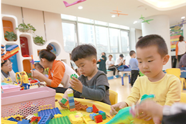 龅牙兔儿童情商乐园加盟